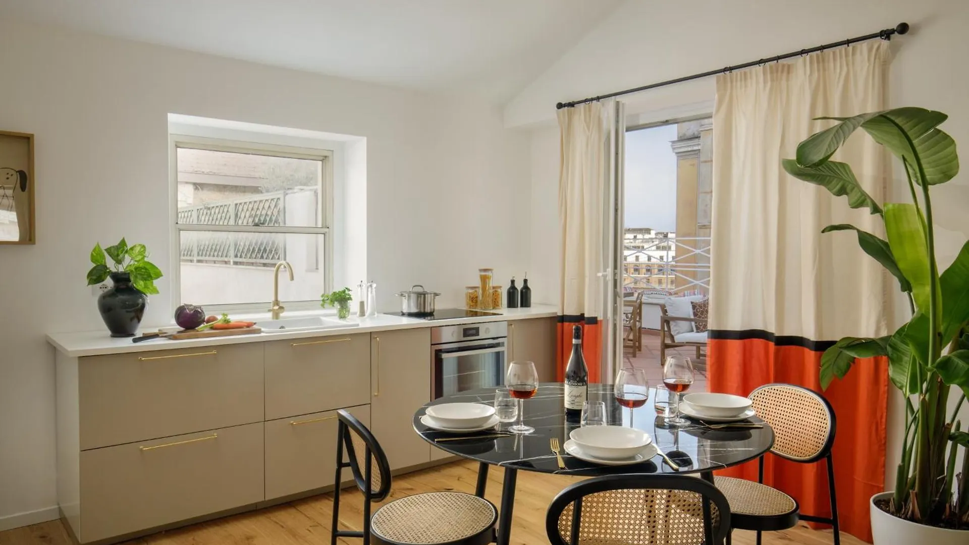 Daplace - Costanza Apartment Rome Italy